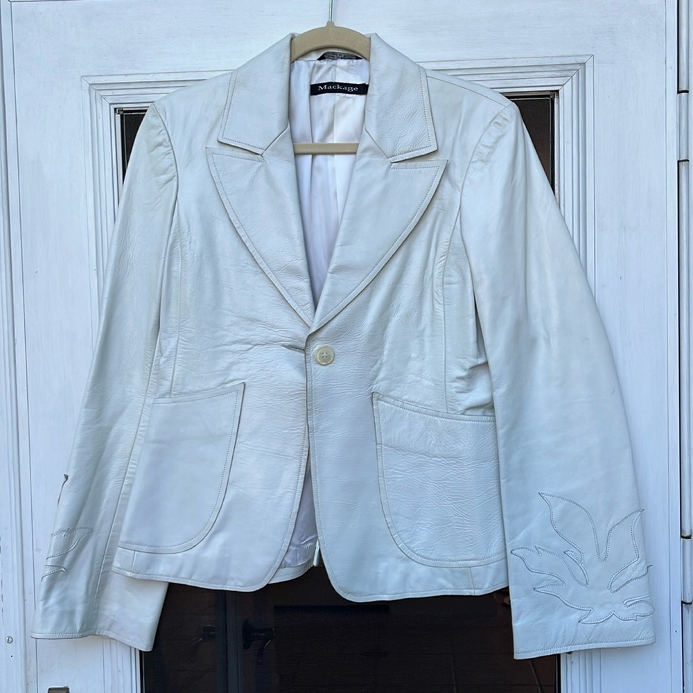 MACKAGE CANADA LADIES WHITE LEATHER JACKET-M-VINTAGE-80’s vibe